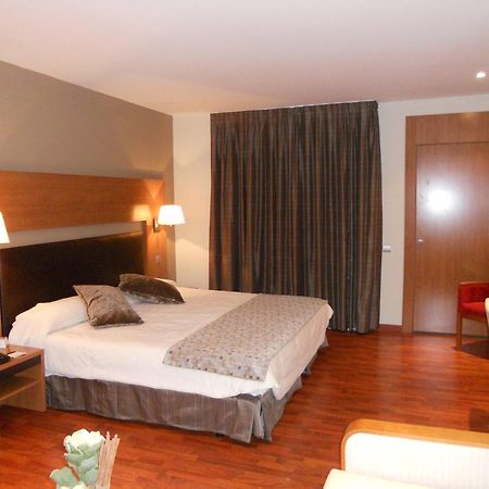 Bagnères-de-Luchon Alti Hotel מראה חיצוני תמונה
