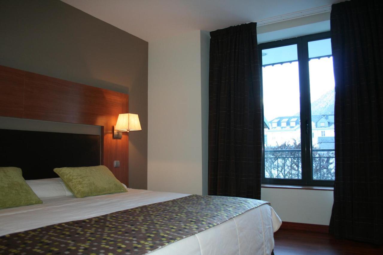 Bagnères-de-Luchon Alti Hotel מראה חיצוני תמונה